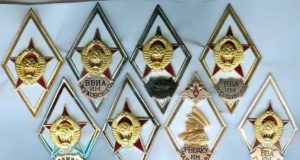Значок военной академии